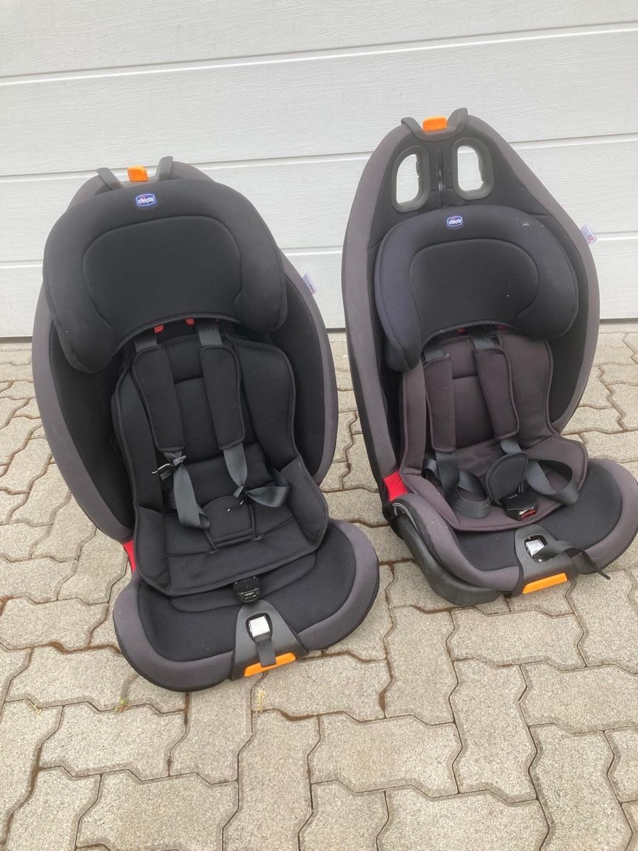 Chicco Auto-Kindersitze: 2 Stk. Kindersitz Chicco Autositz – Gebraucht aus Aarau von R-O-G-E-R