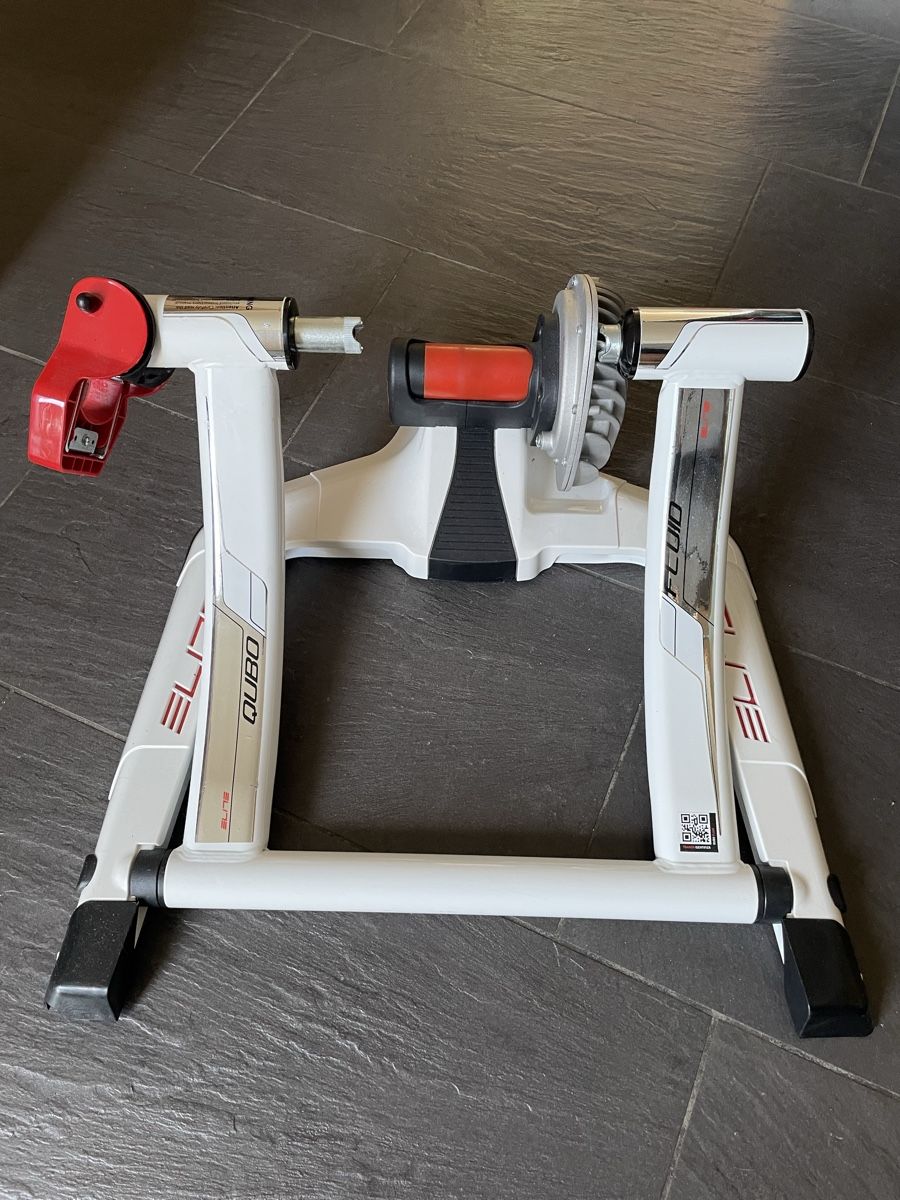 Hometrainer: Elite Quobo Fluid Rollentrainer – Gebraucht aus Hombrechtikon von Advaita0