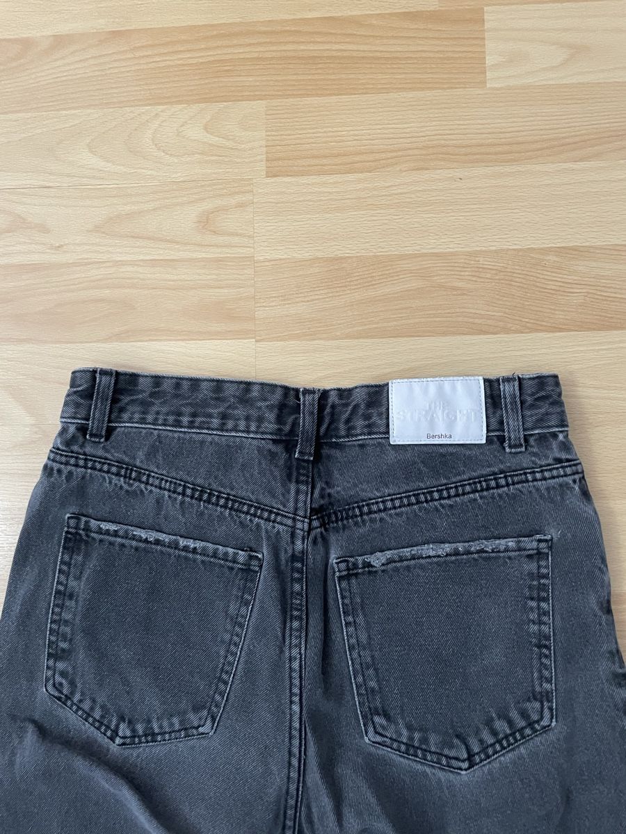 Bershka Jeans: Jeans droits – Usato da Chemin venduto da nzr_s6sy 3