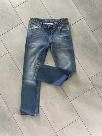 Helle Soccx Jeans Gr. 33/32 mit weissen Nähten
