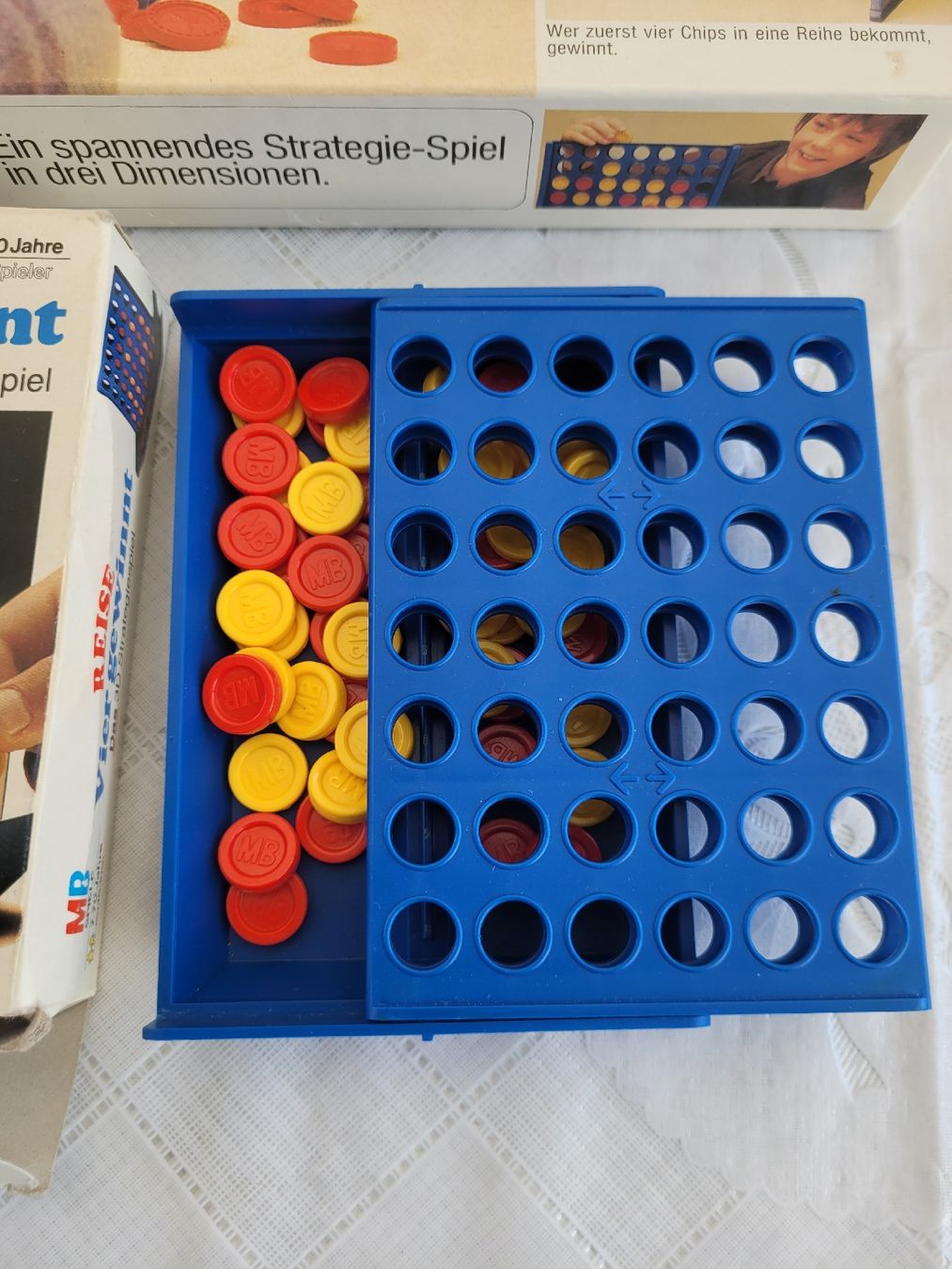 Giochi: 2x Vier gewinnt Vintage  – Usato da Buttikon SZ venduto da Corendo 2