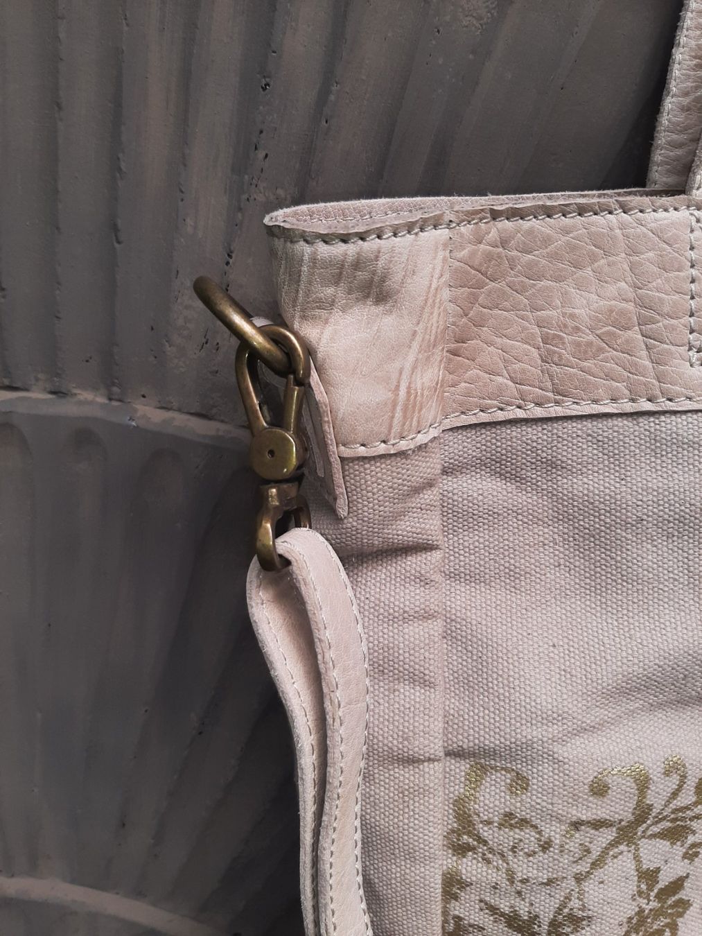Nile Borse: Schöne Nile Tasche mit echt Leder – Usato da Bern venduto da Preloved_NILE_4.Sale 9