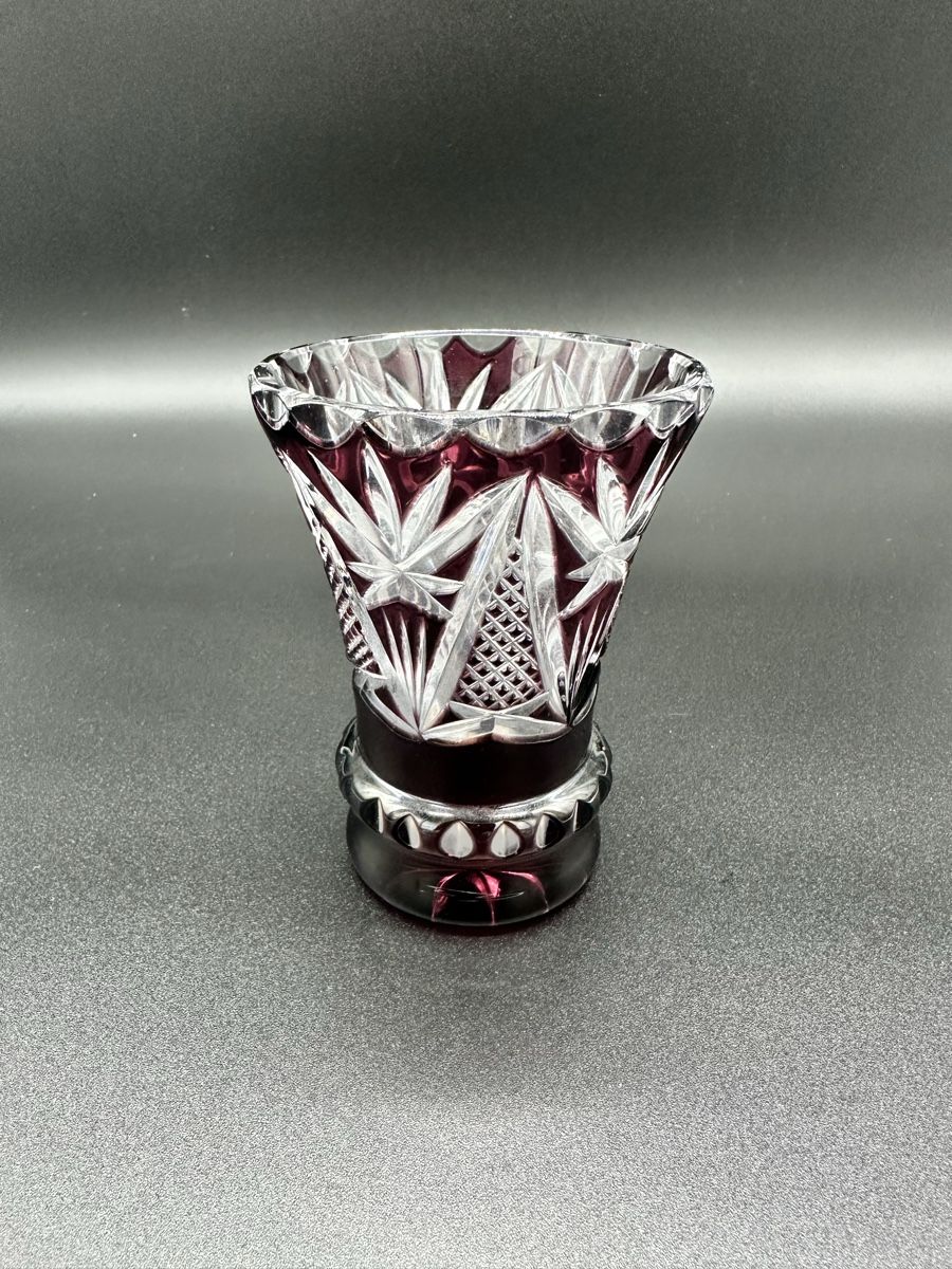 Vasi & Recipienti: Vintage Bohemian Ruby Cut to Clear Crystal Vase Decor – Usato da Villmergen venduto da JacRon