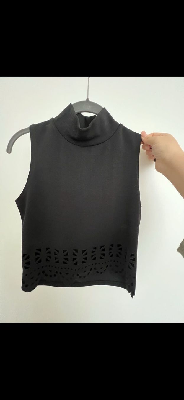 Top: Top Schwarz – Usato da Schafisheim venduto da inf_5dtw 1