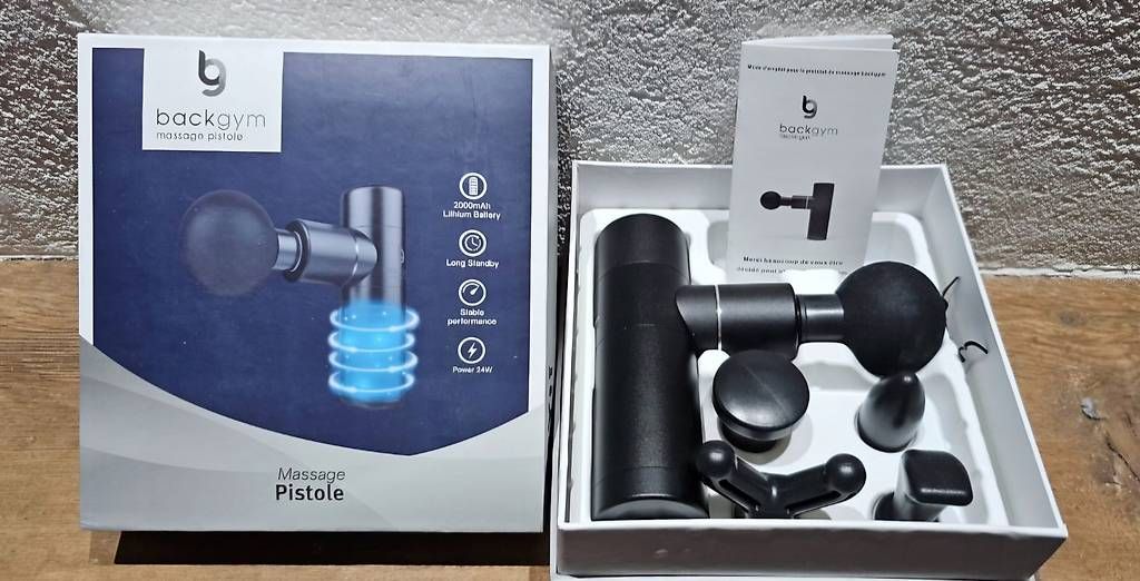 Massagegeräte: Pistolet de massage Backgym  Set complet avec boîte – Gebraucht aus Martigny von Neposedy