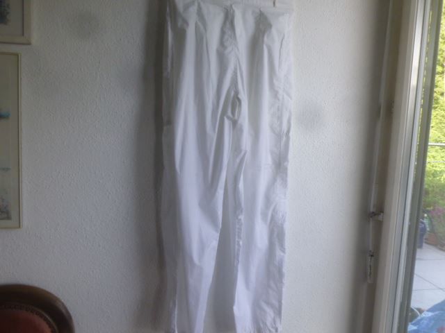 Pantaloni: Hose Weiss Gr. 42 Baumwolle – Usato da Hinwil venduto da Glasperlen