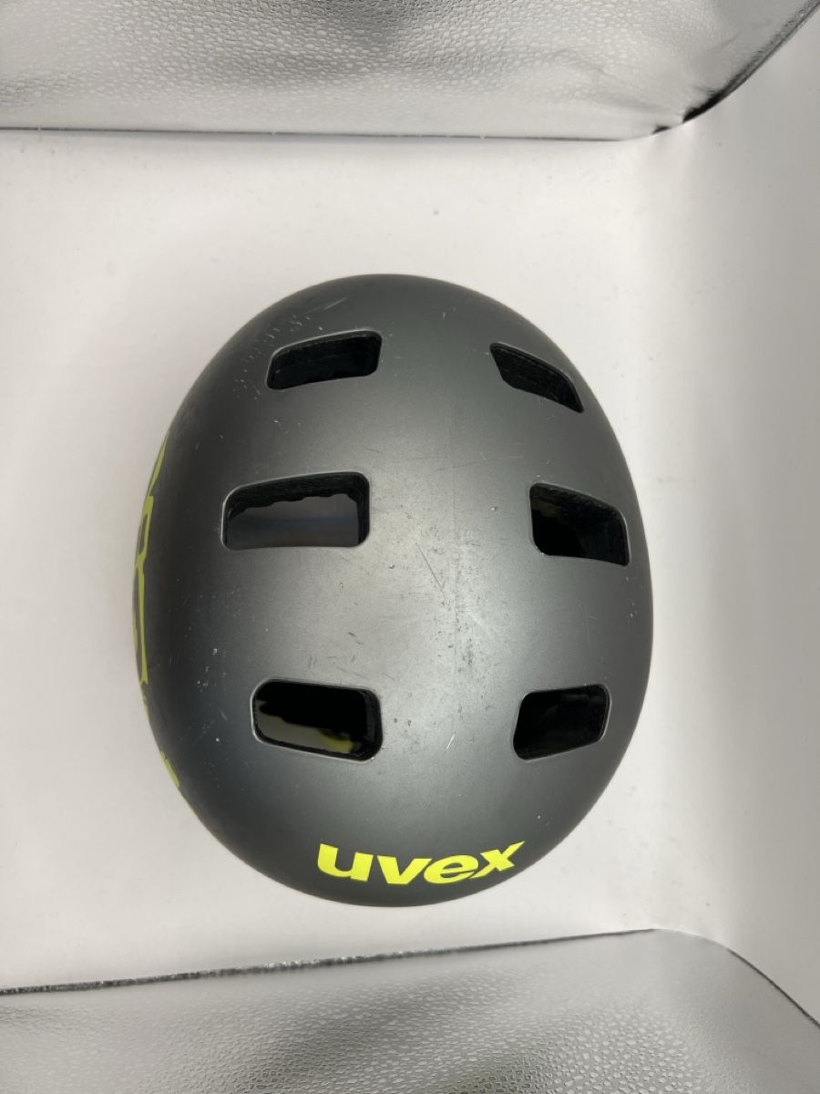 Uvex Casques: Uvex Kinderhelm silber, Grösse 51 - 55 – D'occasion à Zuchwil par Commander0 1