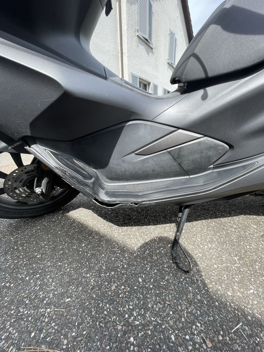 Honda Scooter: Honda PCX 125 – Usato da Wabern venduto da jer_j9lc 5