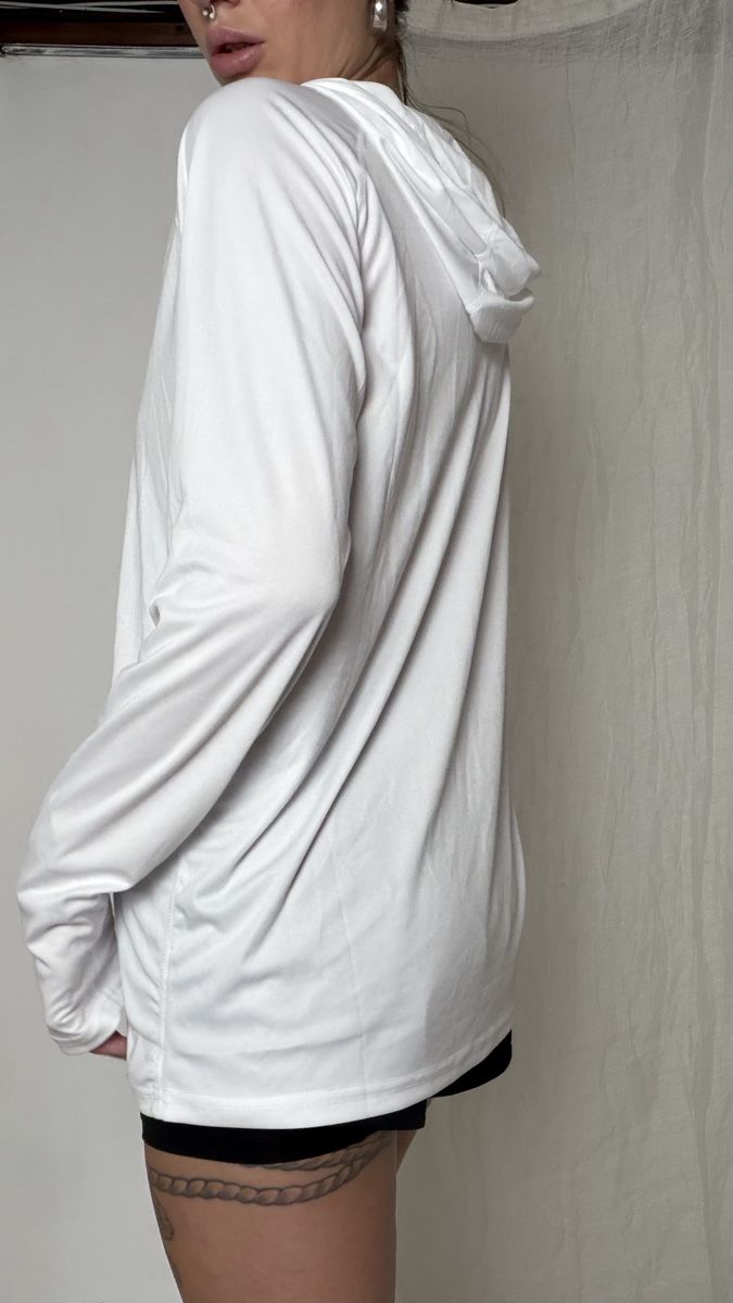 Pullover & Sweatshirts: White hiking hoodie  – Gebraucht aus Knonau von Grapesvintage 3