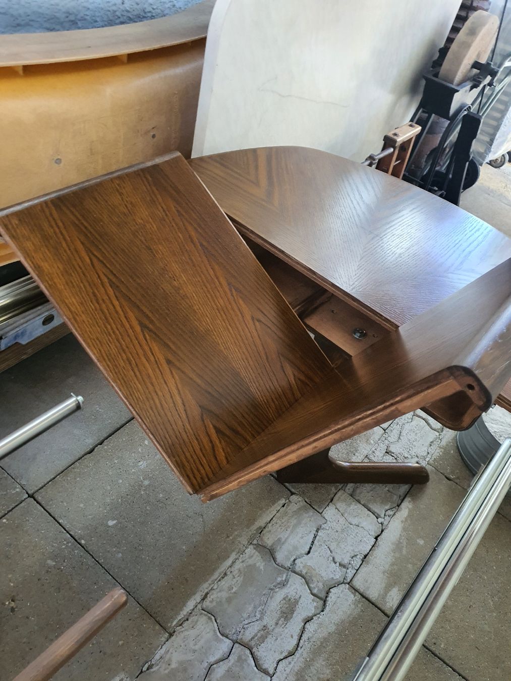 Tables: Auszugtisch Eiche + passende Stühle – D'occasion à Wangen b. Olten par Hecht62xyz 3