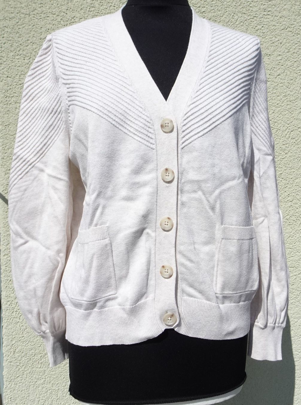 Repeat Giacche: Repeat Cardigan Gr 40 M beige creme Strickjacke – Usato da Winterthur venduto da blumeblau77