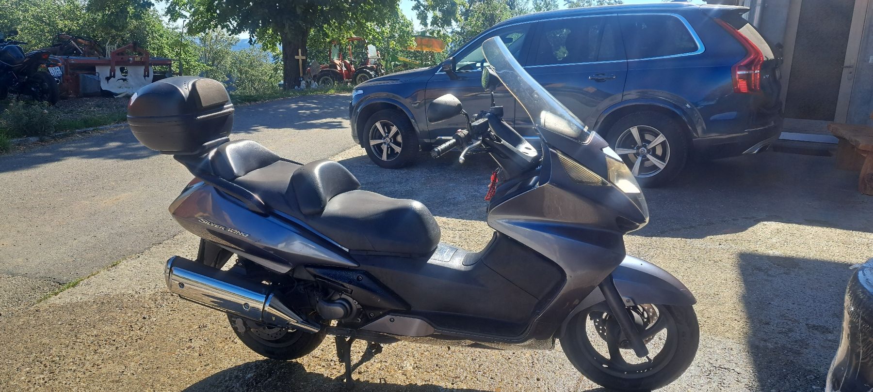 Honda Strasse: Honda Silverwing 400 – Gebraucht aus Romoos von Straussenranch 2