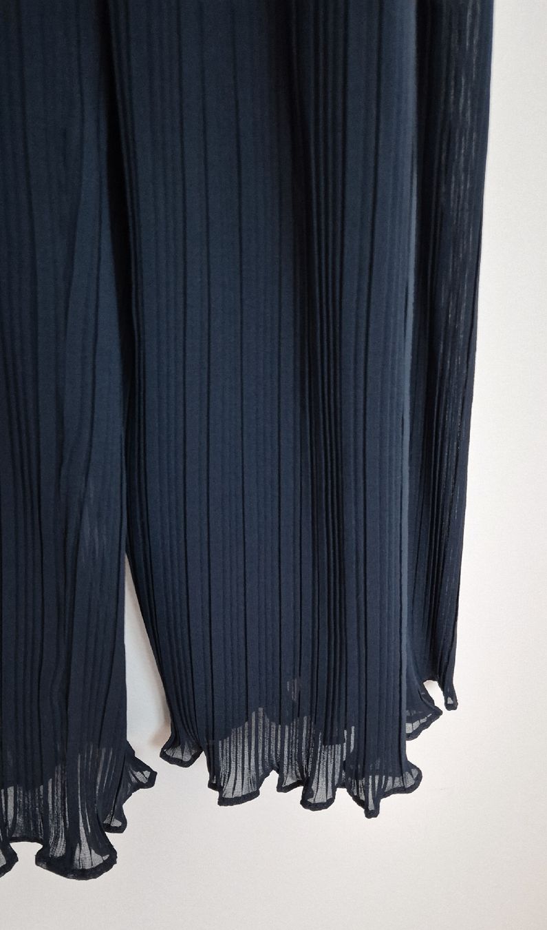Zara Tute: Élégante combinaison plissée Zara Basic, taille S - Parfaite – Nuovo e nell'imballaggio originale da Le Locle venduto da Arya4 2