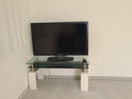 Philips TV PFL6626K/02 40 Zoll mit Möbel