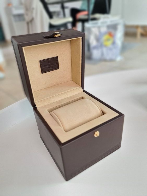 Louis Vuitton Uhrenbox