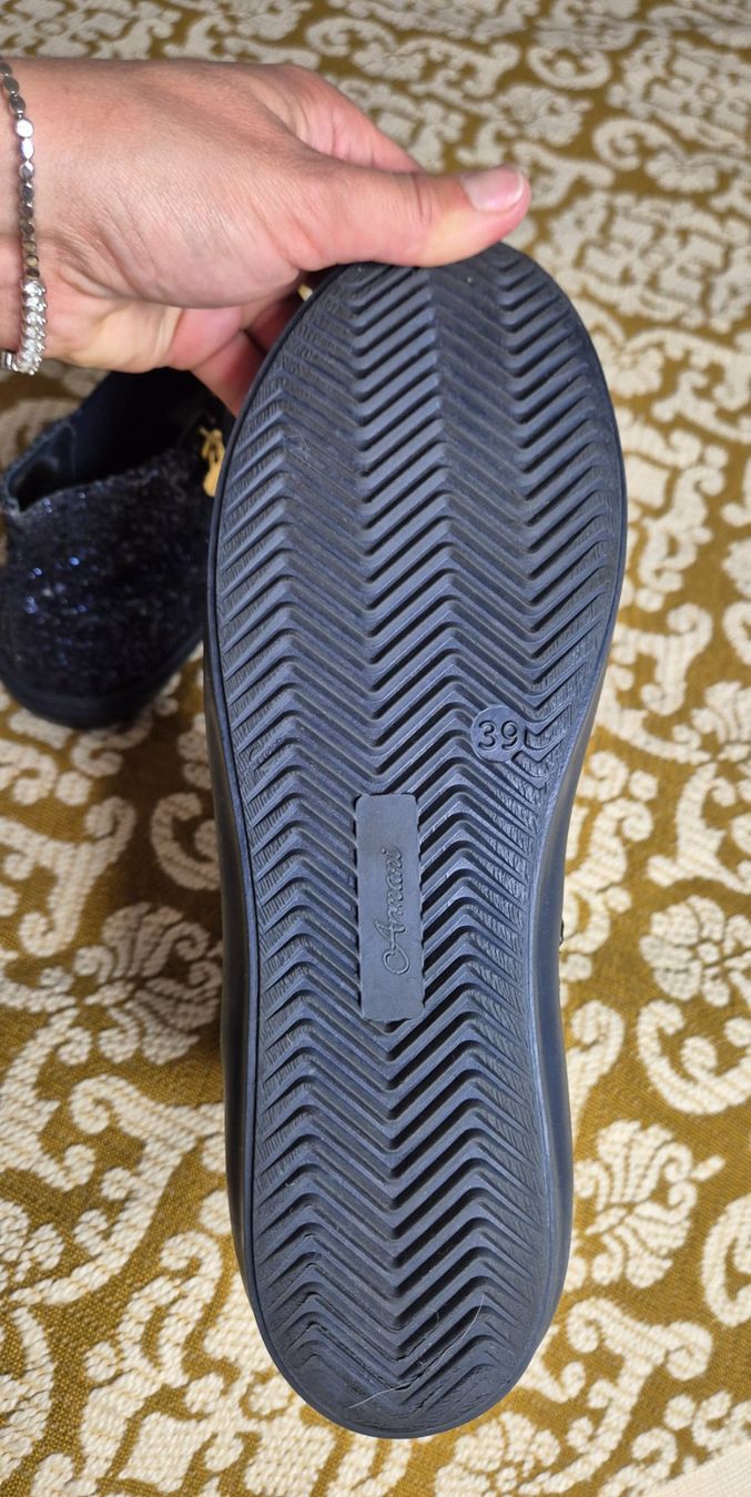 Armani Scarpe da donna: Armani Junior Stiefel – Nuovo e nell'imballaggio originale da Leissigen venduto da ali_k9v8 5