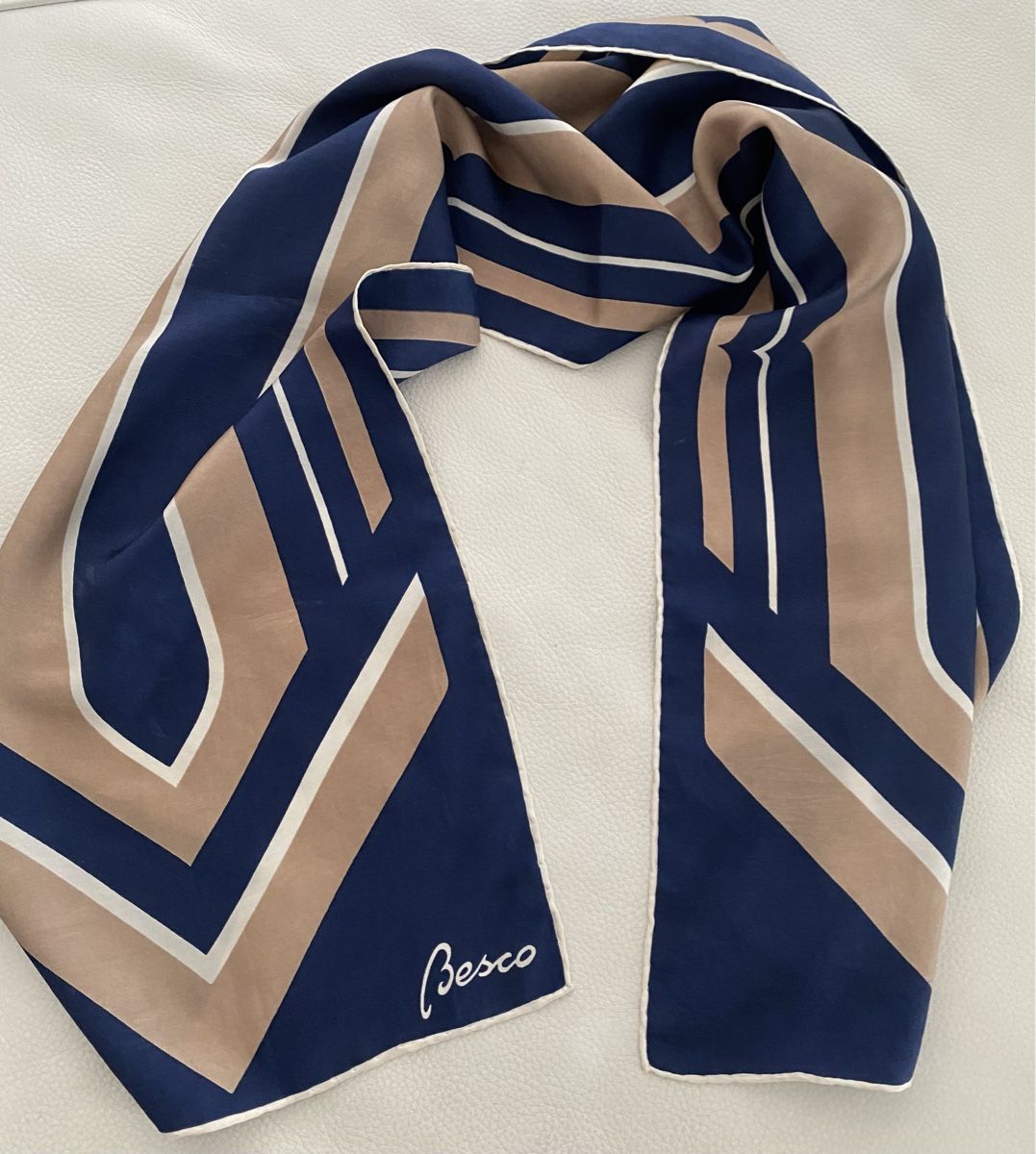 Foulard & Sciarpe: Seiden Schal – Usato da Opfikon venduto da Luis144 1