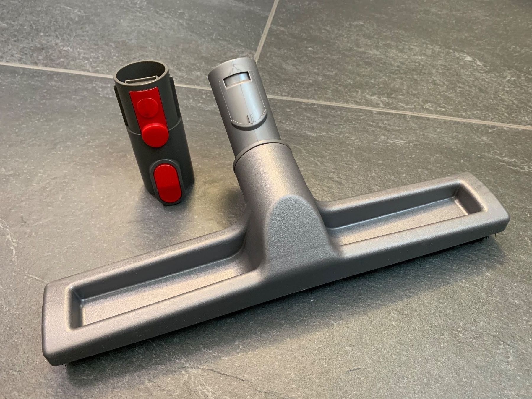 Aspirapolveri & Accessori: Bodendüse für Dyson Staubsauger – Nuovo e nell'imballaggio originale da Aarburg venduto da 2..0