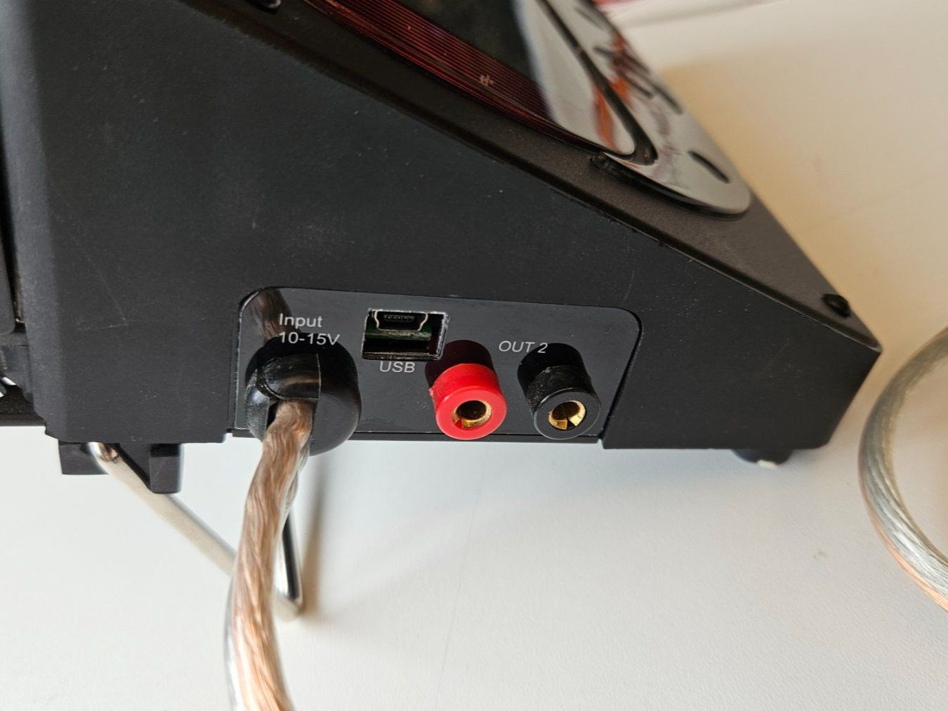 Robbe Akkus, Ladegeräte & Netzgeräte: Robbe No. 8471 PowerPeak-E1 universal Akku Ladegerät – Gebraucht aus Seengen von Wiederverwender 2