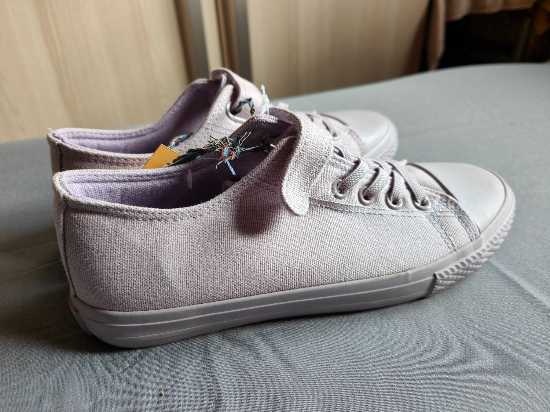 Scarpe per ragazze: Halbschuhe Mädchen Gr. 35 - NEU – Nuovo (secondo la descrizione) da Kirchleerau venduto da hop82