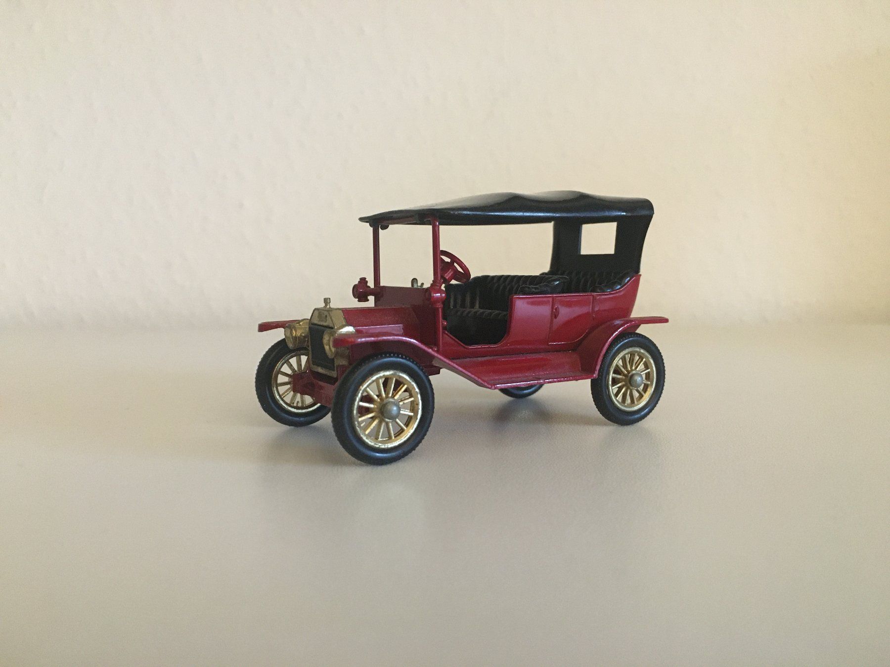 Ford Modellini d'auto: Oldtimer Modell Ford Model T 1911 Nr. Y-1 By Lesney – Usato da Glattfelden venduto da ROM57 2