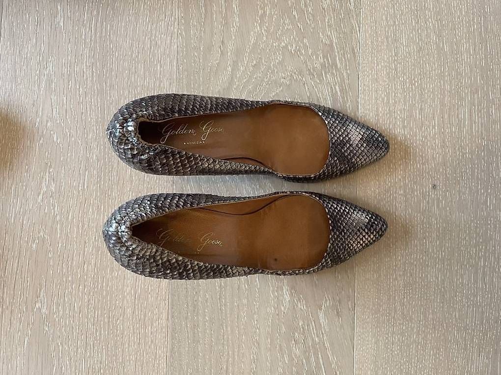 Scarpe da donna: Chaussures golden goose taille 39 en python – Usato da Genève venduto da m10_t92f 1