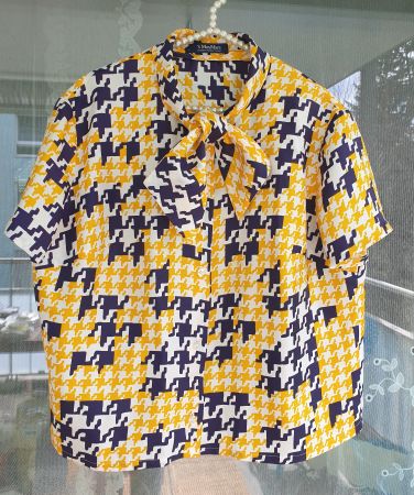 Seiden-Bluse MAX MARA,CH-Gr.42, 90 Fr.,NP 560 Fr.