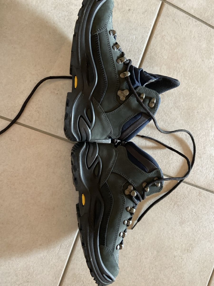 Lowa Damenschuhe: Lowa Wanderschuhe  – Neu (gemäss Beschreibung) aus Adelboden von Nzun 2