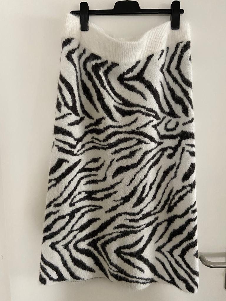 H&M Gonne: Rock Gr. XL – Usato da Thalwil venduto da Coco2025 1
