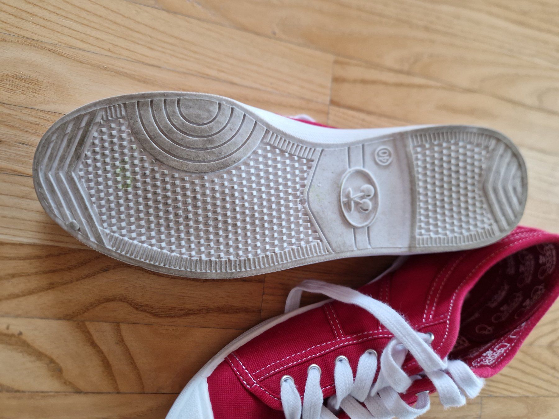 Scarpe da donna: Rote Schuhe von "Le temps de cerises" – Usato da Spiez venduto da Nenebueb 3