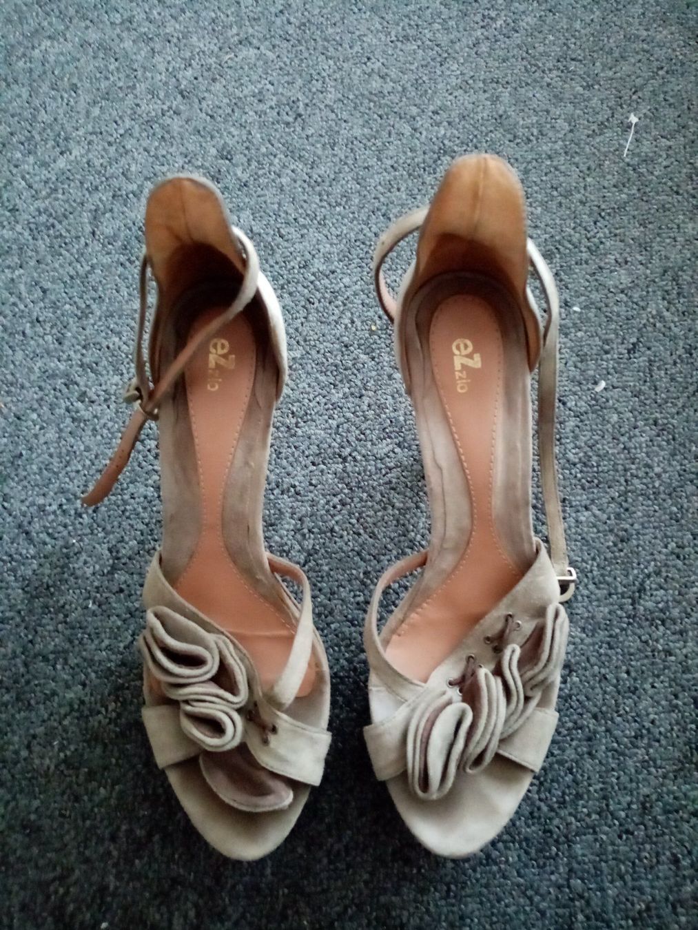 Scarpe da donna: Schuhe, Leder Sandalen Gr 40 – Usato da Schöfflisdorf venduto da nun_zr8r