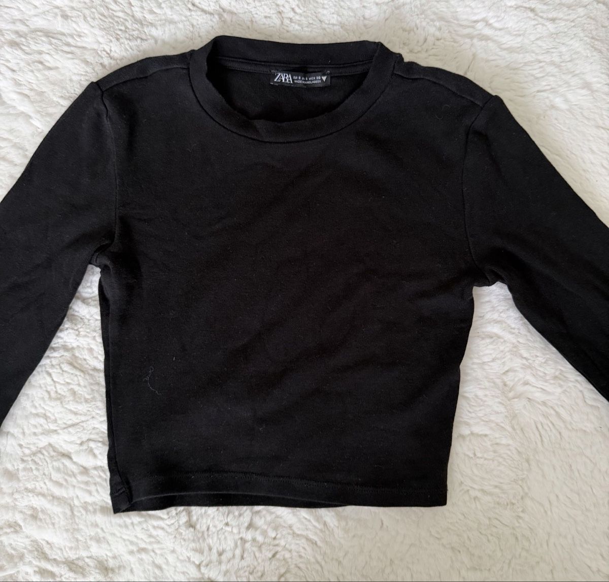 Zara Tops: Black Long Sleeve CropTop – Neuf (Voir description) à Luzern par das_2s8k 1