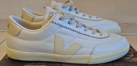 Baskets Veja Esplar cuir jaune, taille 39, neuves!