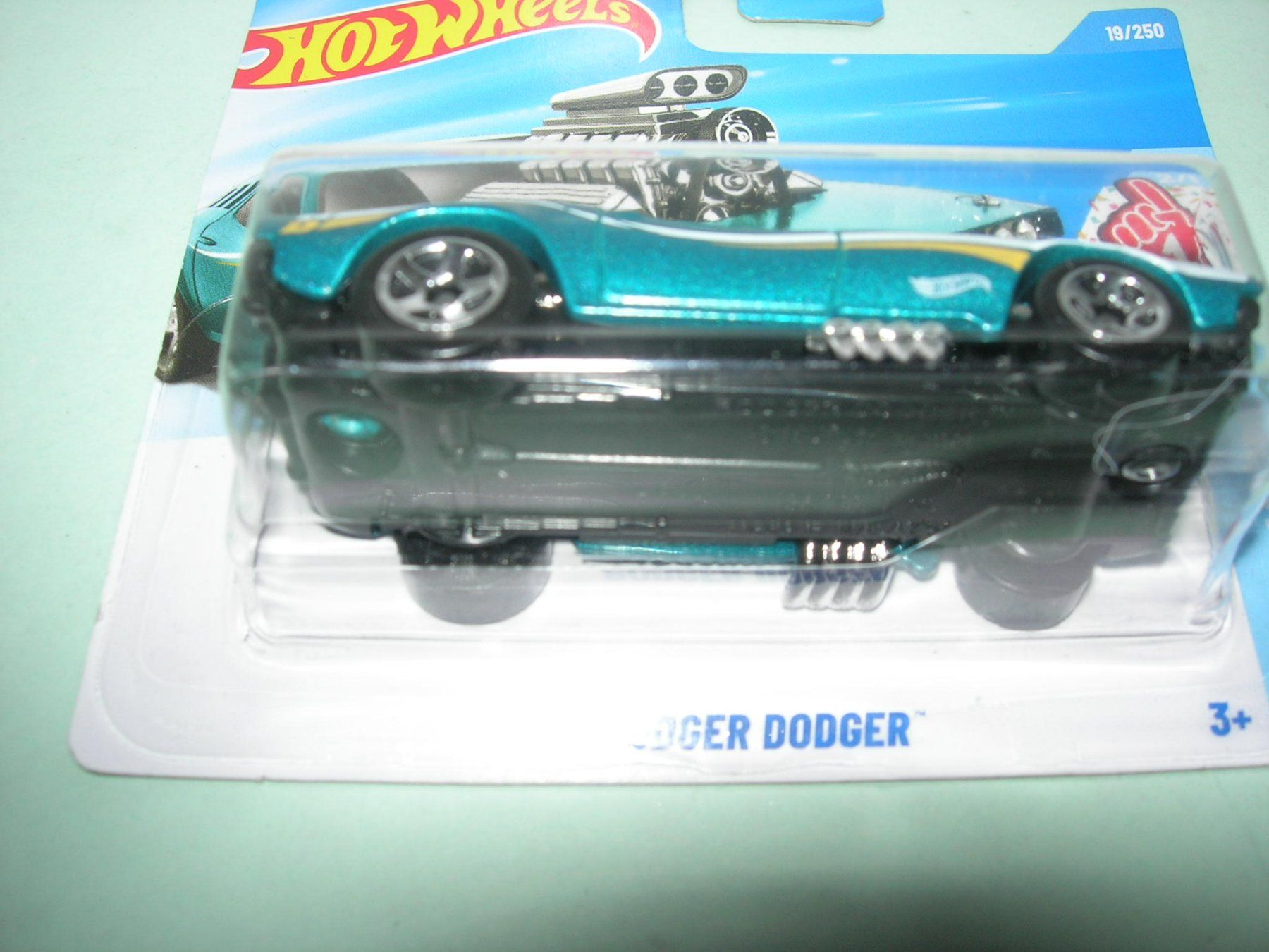 Dodge Modellini d'auto: Dodger Roger Hot Wheels1:64  Neu, OVP! – Nuovo e nell'imballaggio originale da Hornussen venduto da Corvette- 3