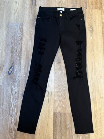 Great black FRAME denim jeans. 26”