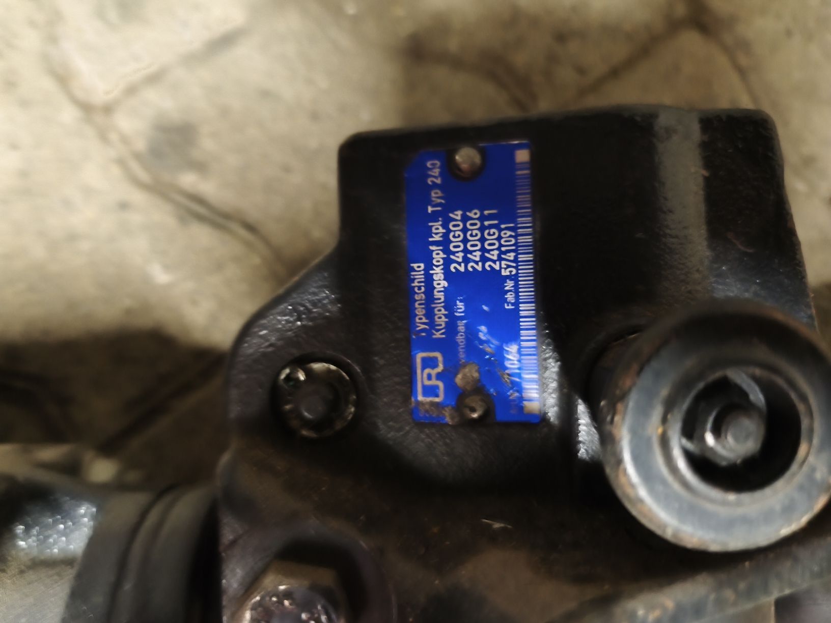 Rockinger Ganci per rimorchio: Rockinger Anhängerkupplung – Usato da Ried-Brig venduto da Hilux91 3