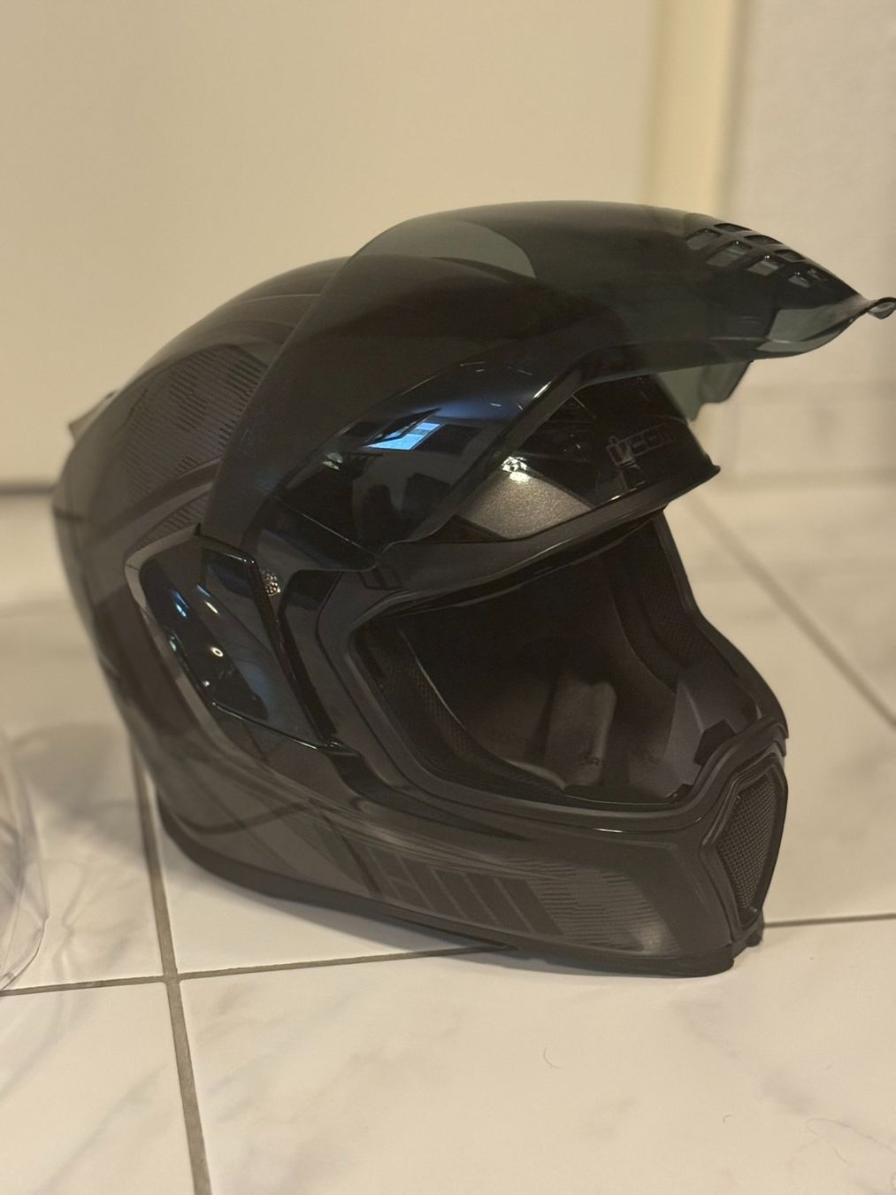 Caschi & visiere: Icon Motorrad Helm 3XL – Usato da Schinznach Bad venduto da Prosperos 3