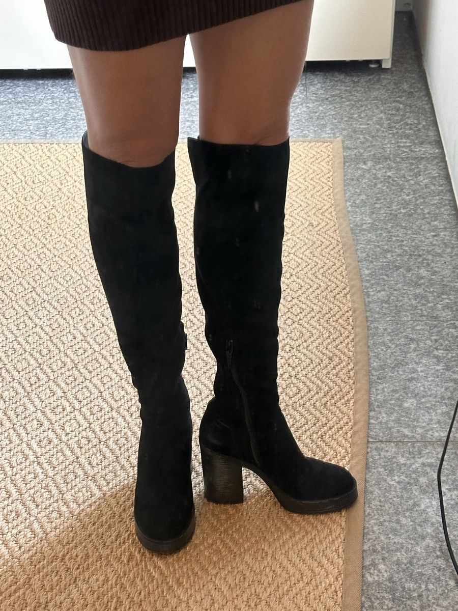 Scarpe da donna: Black suede boots 39 – Usato da Bellinzona venduto da Samirablank 1
