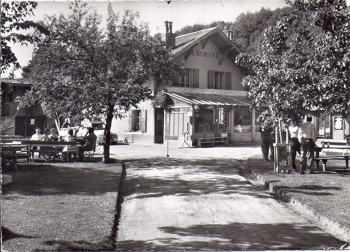 Cartes postales: PUIDOUX, café - restaurant la " BURITAZ " – D'occasion à Les Verrières par Scampi0