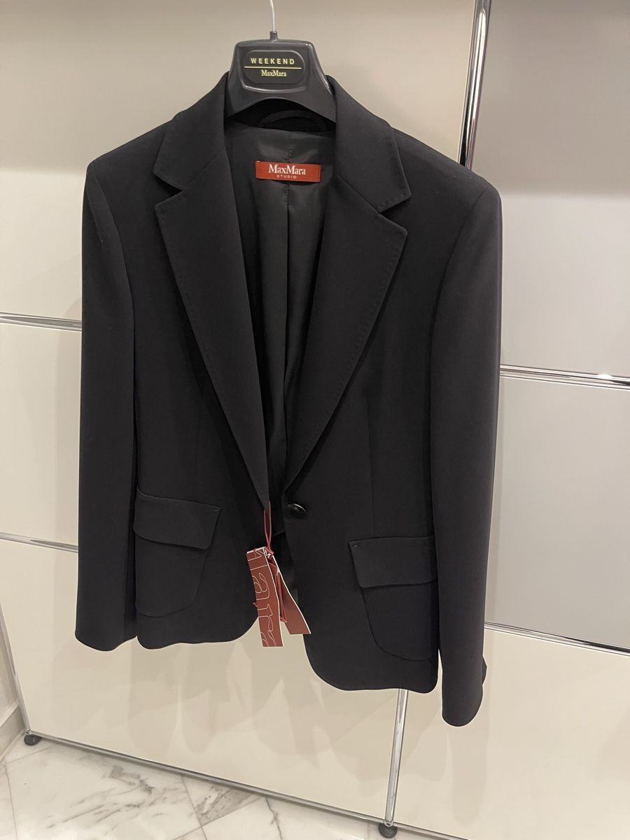 Max Mara Giacche: NEU! Max Mara Studio Blazer schwarz – Nuovo e nell'imballaggio originale da Wichtrach venduto da Adriana222