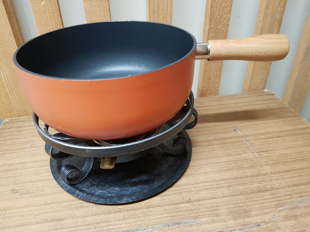 KÄSE-FONDUE PFANNE + RECHAUD | Kaufen auf Ricardo