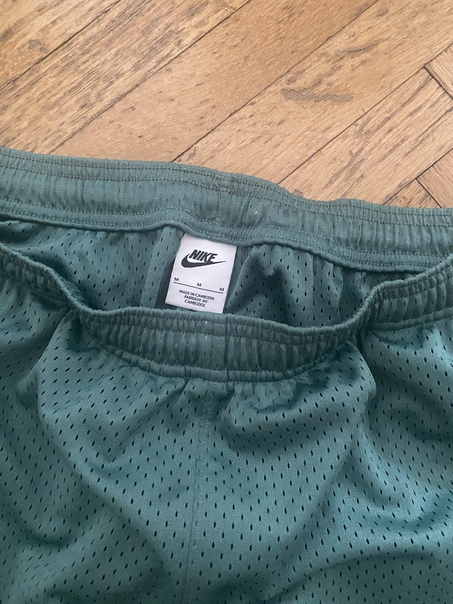 Nike Pantaloni: Nike shorts Gr. L / ganz neu – Nuovo (secondo la descrizione) da Zürich venduto da SunnySeller 2