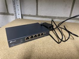 TP-Link TL-R470T+ Router: Top Zustand