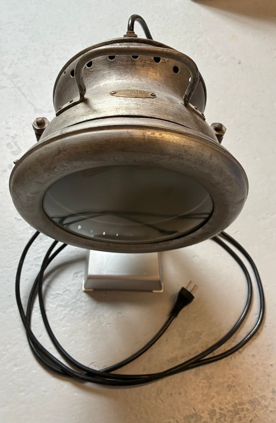 Lampen: Alte Industrielampe Metall Glas – Gebraucht aus Uznach von Kas-Fri 1