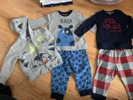 Babykleidung