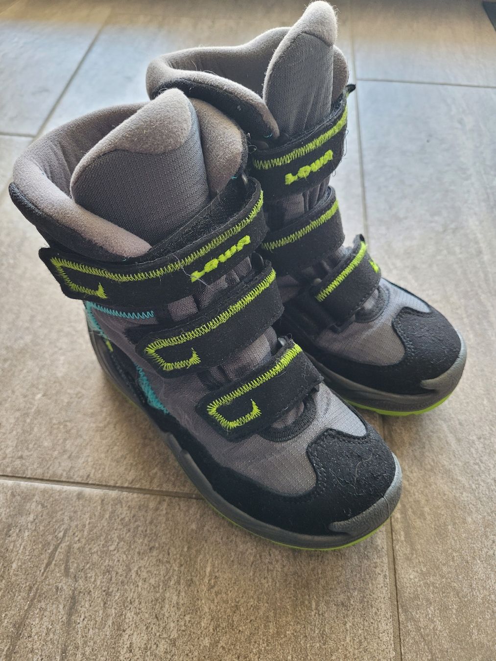 Lowa Chaussures hommes: LOWA Winterschuhe Gr. 30 – D'occasion à Röthenbach i. E. par Takenya