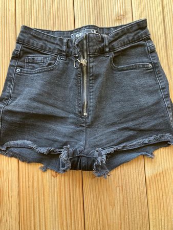 FB Jeansshorts Grösse XS