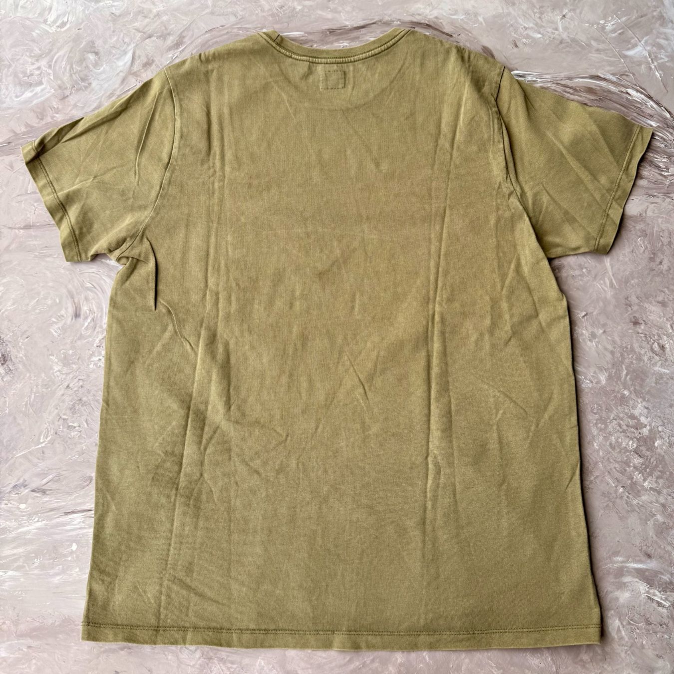 Levi's T-shirt: T-Shirt Levi's Vert Olive Délavé – Usato da Thônex venduto da Suisse.Shopping 2