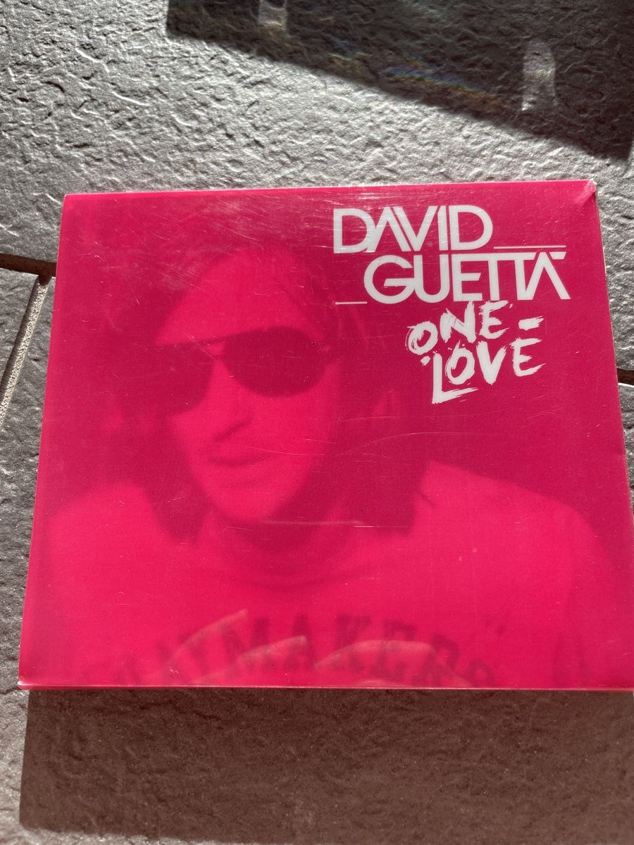 CD: CD David Guetta - One Love (2x CD) – Usato da Unterkulm venduto da son_fcs2