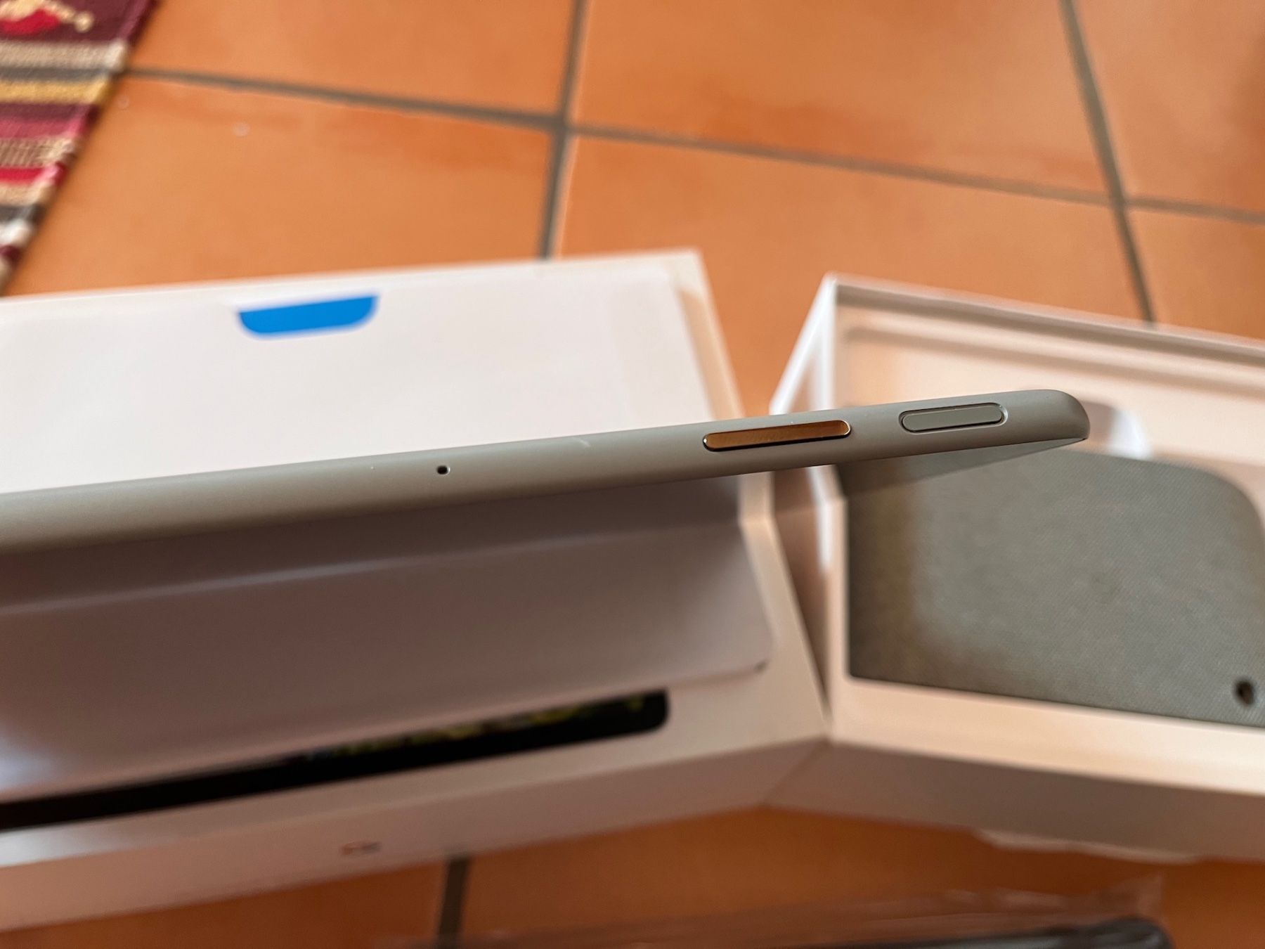 Tablet PC: Google Pixel Tablet 11" 256GB with Charging Speaker Dock – Gebraucht aus Eclépens von meegogeem 2